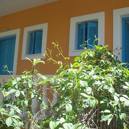 Villa Vania Vitaládes Esterno foto